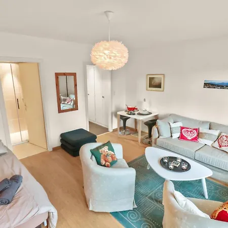 Chaleureux Et Paisible